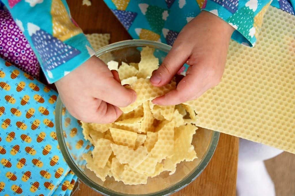 Bienenwachs zerkleinern
