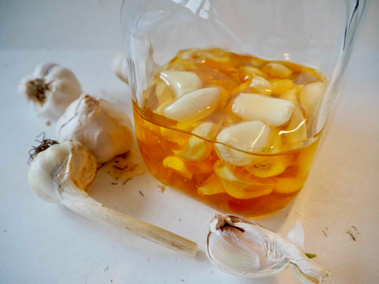Knoblauch in Honig einlegen: Geschmacks- und Immunbooster - Torftrottel