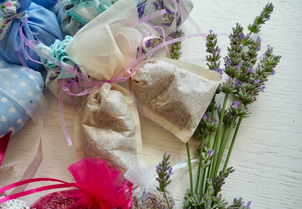 Lavendel-Duftsäckchen aus Einmal-Teebeuteln