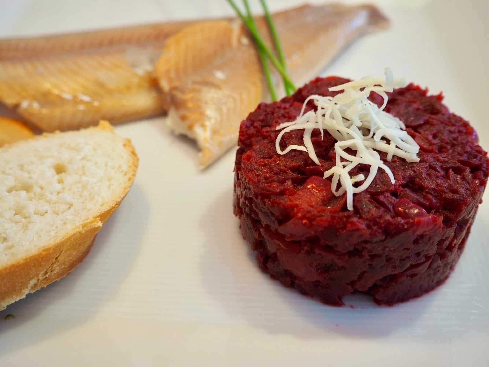 fertiges Rote-Rüben-Tartar