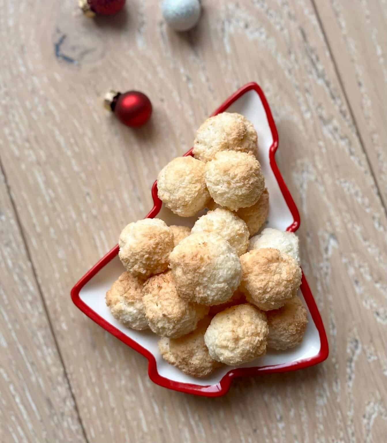 Rezept für Kokosbusserl: Einfache Weihnachtsbäckerei - Torftrottel Rezept für Kokosbusserl: Einfache Weihnachtsbäckerei - Torftrottel