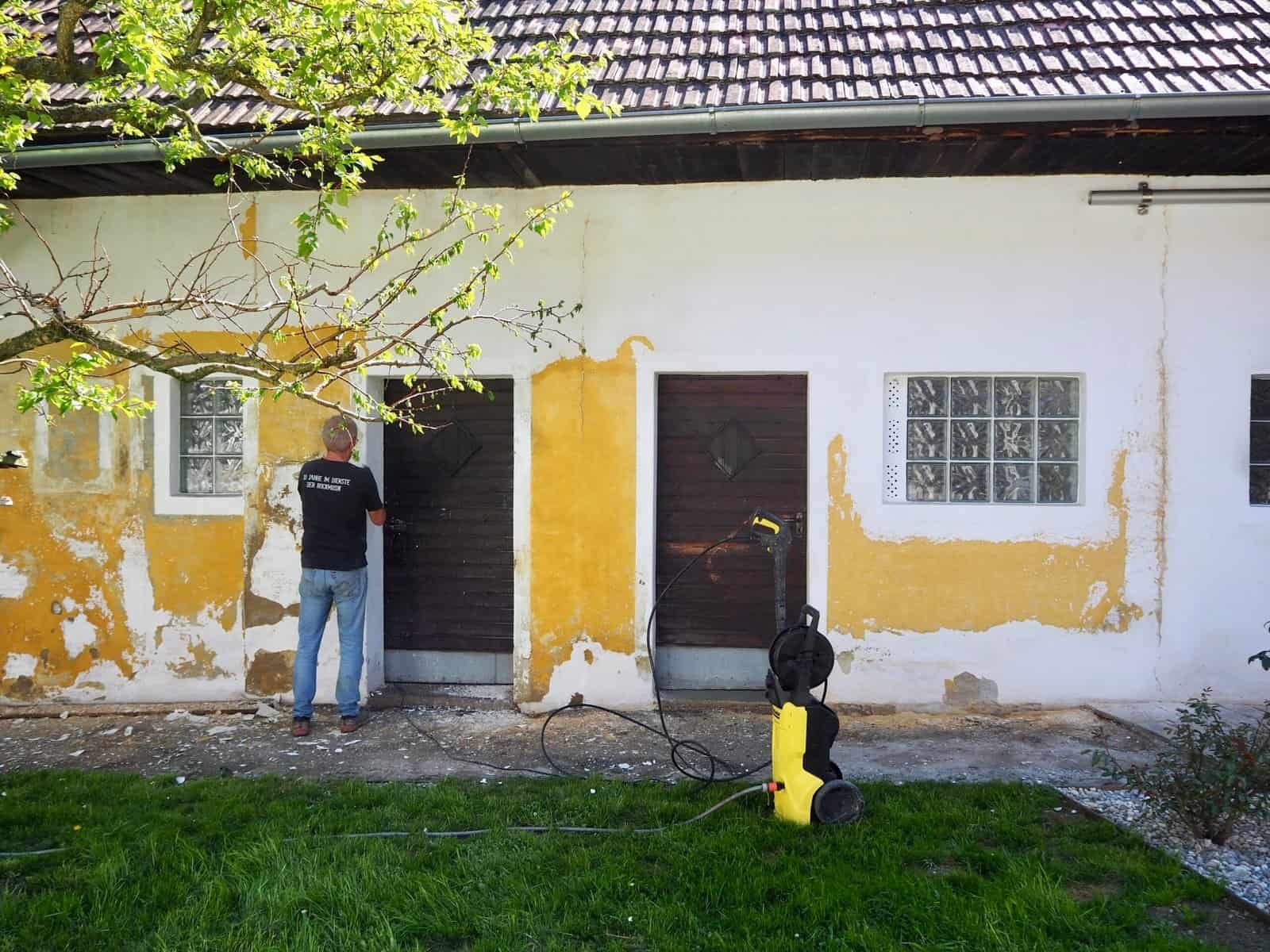 Fassade reinigen und vorbereiten