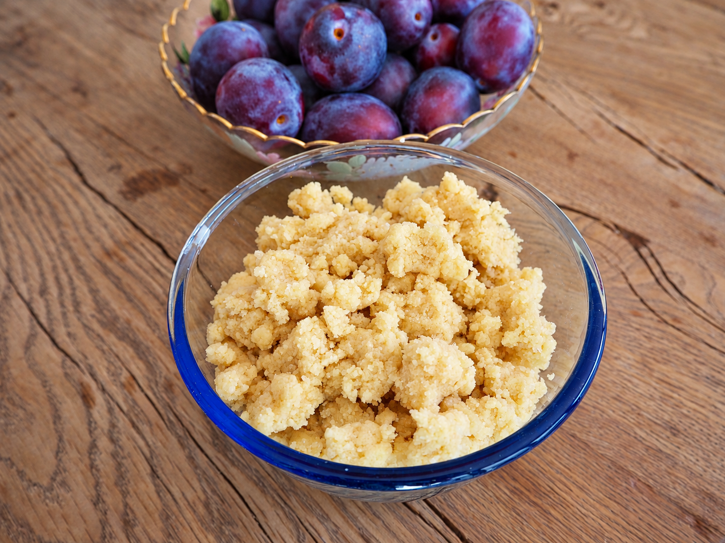Streusel und Zwetschken